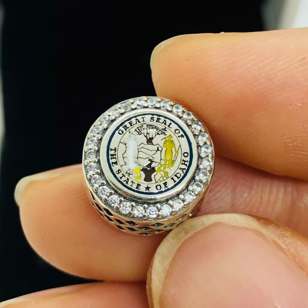 ✨🔥Pandora Idaho State Flag Exclusive Button Charm